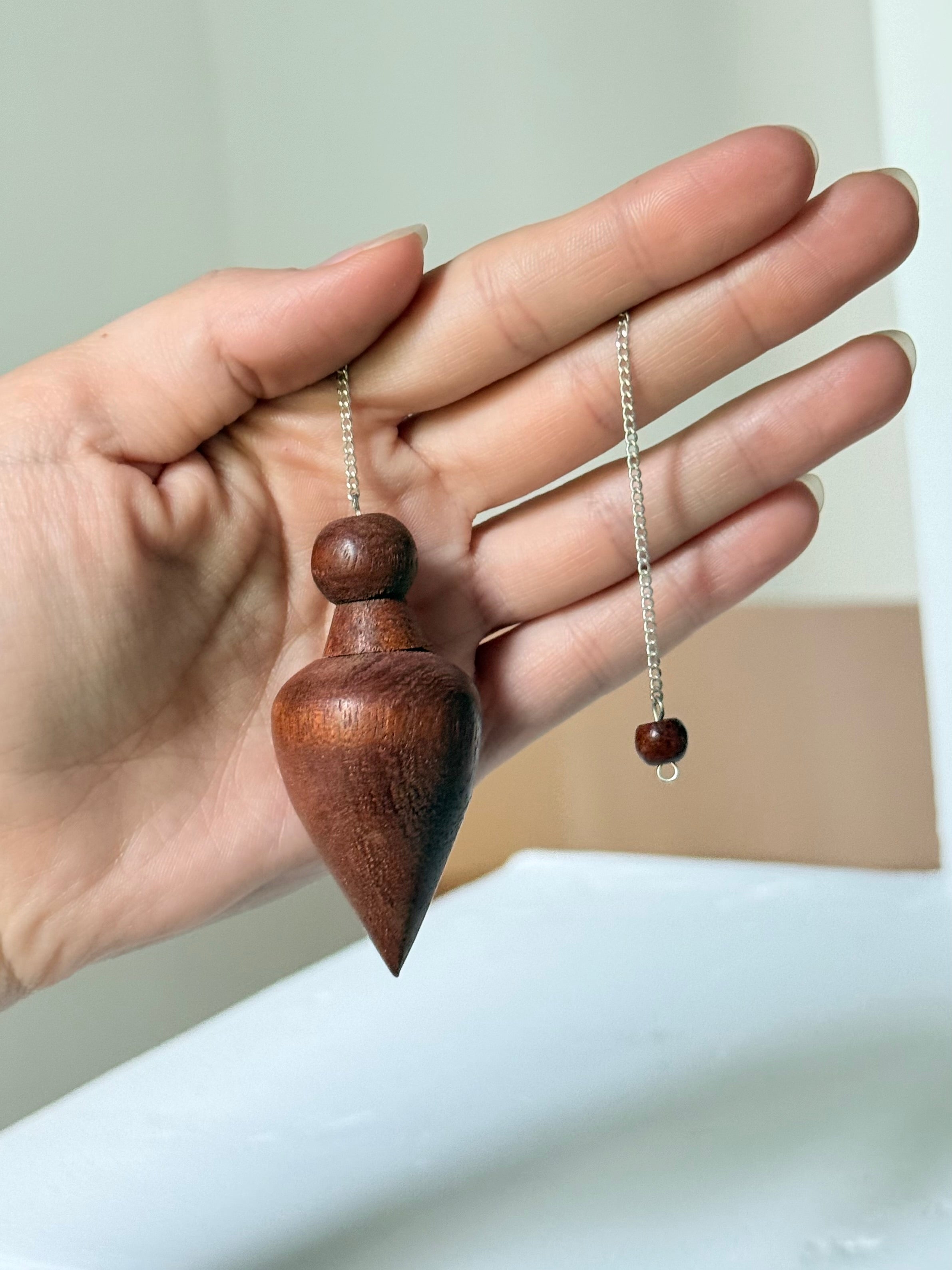 Wood Teardrop Pendulum / Péndulo de Madera Gota