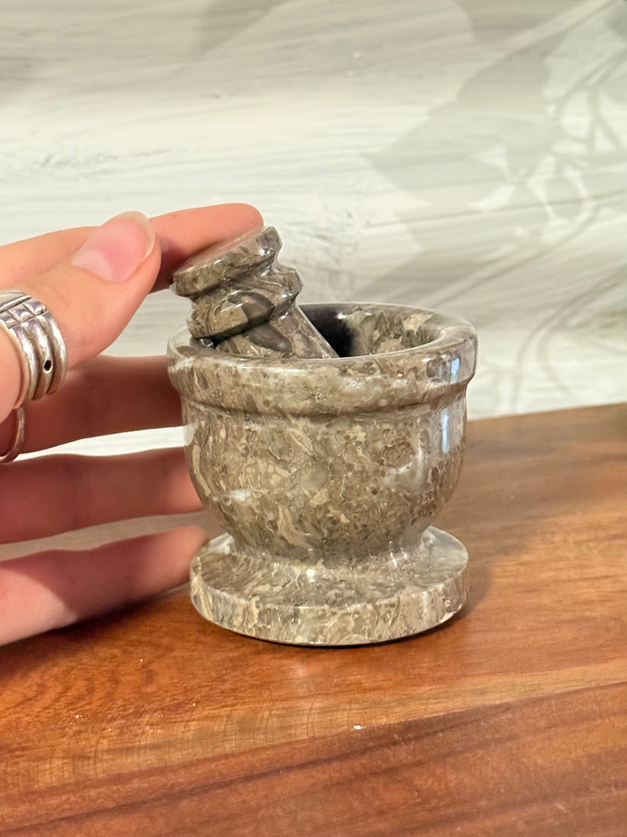 Mortero de Piedra Natural / Natural Stone Mortar & Pestle