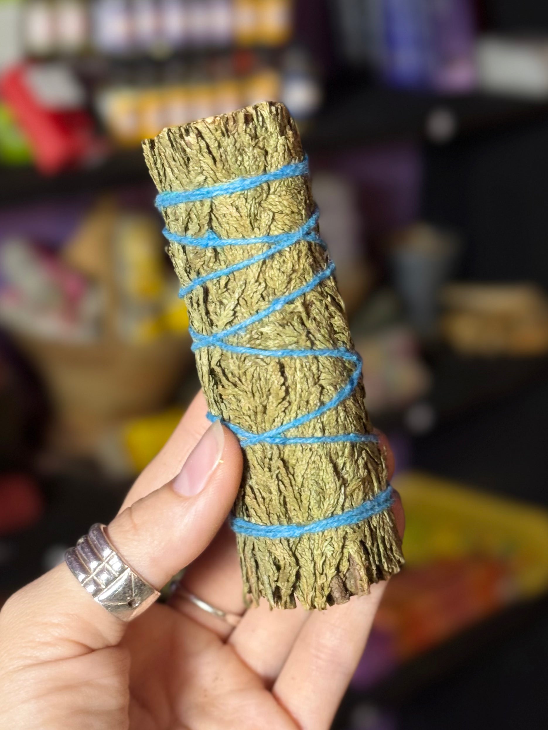 Cedro para Sahumar / Cedar Smudge Bundle