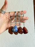 Llavero de Piedra Natural Sorpresa / Mystery Crystal Keychain