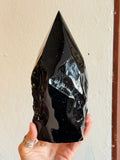 Punta de Obsidiana Negra Tallada / Carved Black Obsidian Point