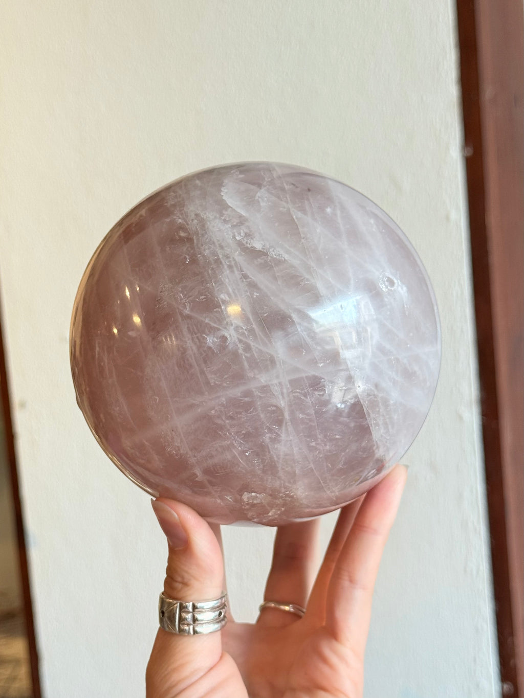 Rose Quartz Sphere / Esfera de Cuarzo Rosado