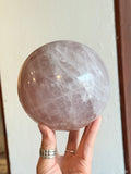 Rose Quartz Sphere / Esfera de Cuarzo Rosado