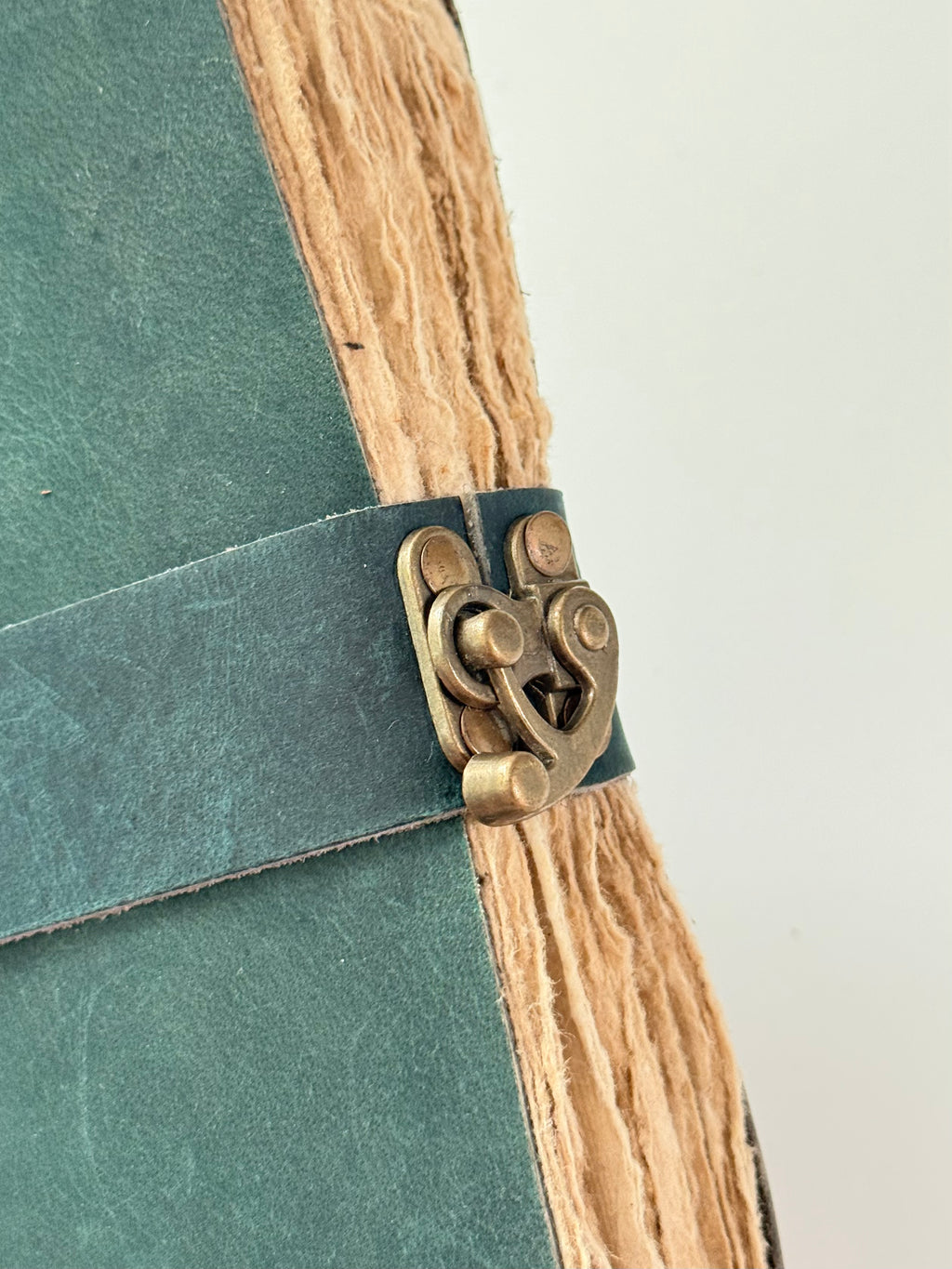 Grimorio Artesanal Verde / Green Handcrafted Grimoire