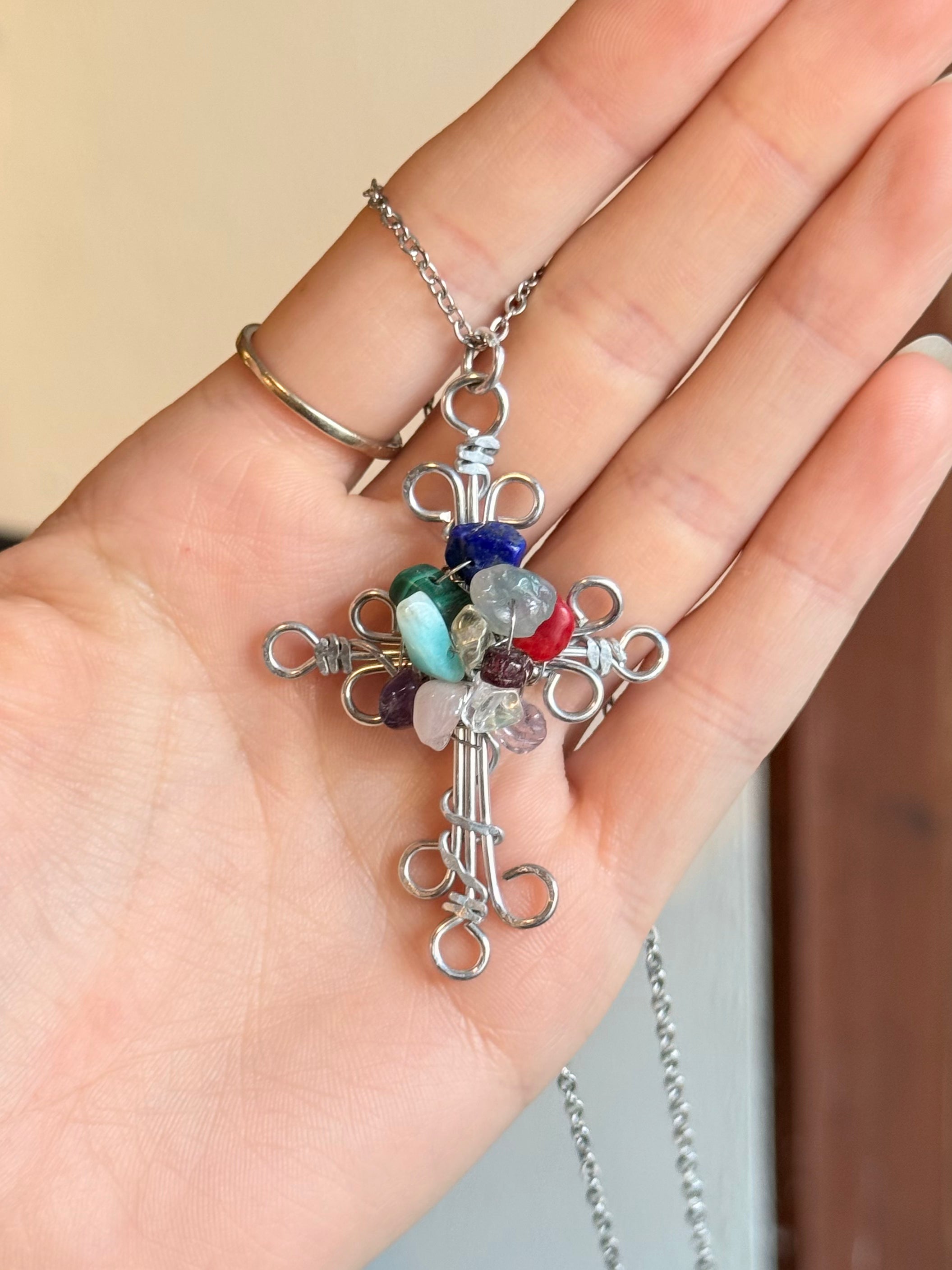 7 Chakra Cross Necklace with Chain / Collar Cruz de los 7 Chakras con Cadena