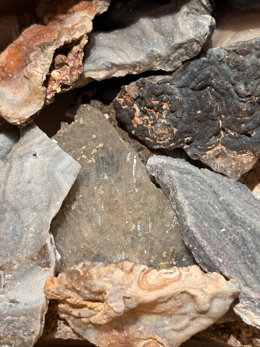 Calcedonia Aura en Bruto / Aura Chalcedony Rough
