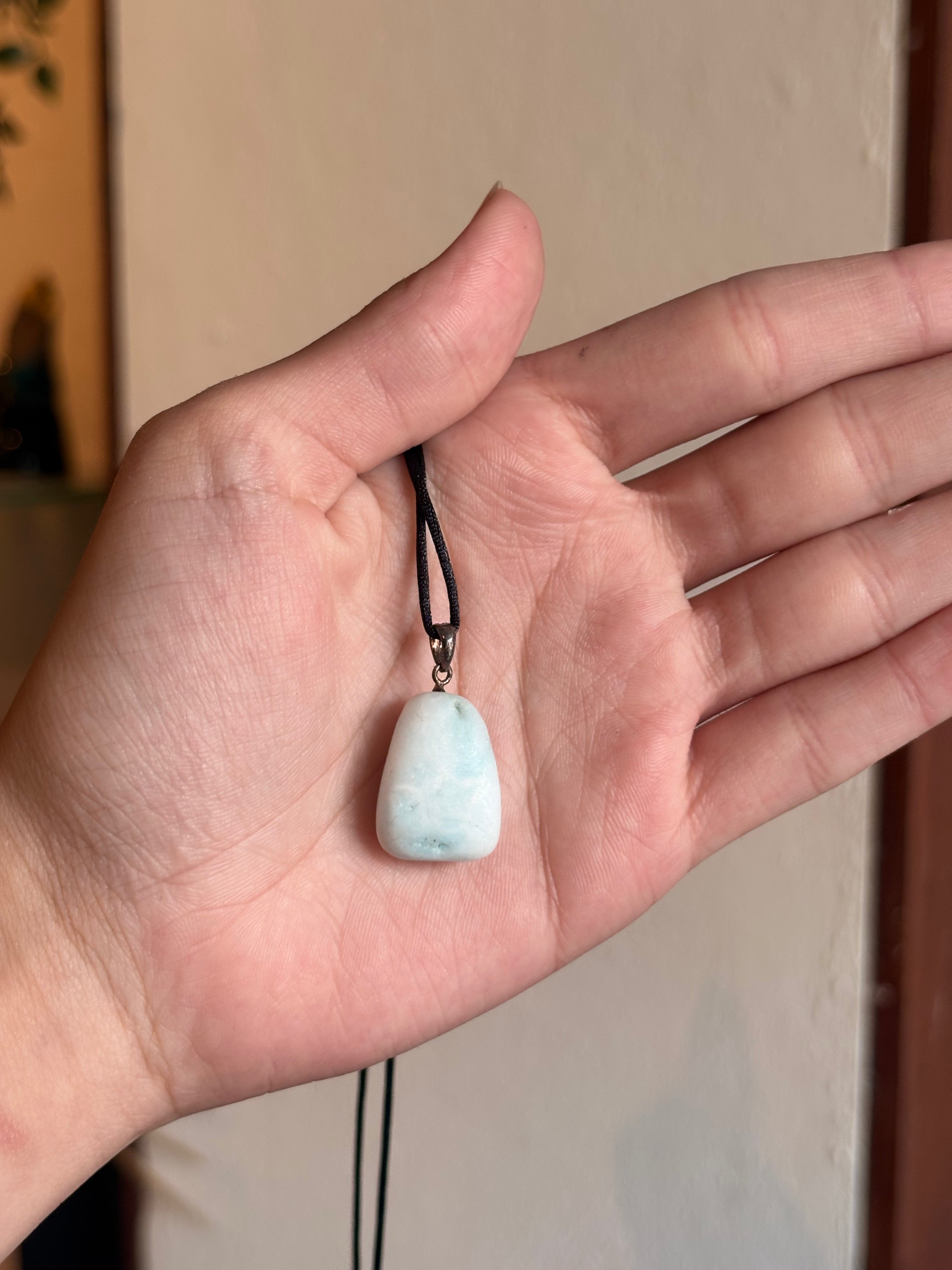 Colgante / Pendiente Estilo Tumble de Calcita Caribeña / Caribbean Calcite Tumble Pendant