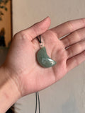 Pendiente Media Luna de Aventurina Verde / Green Aventurine Crescent Moon Pendant