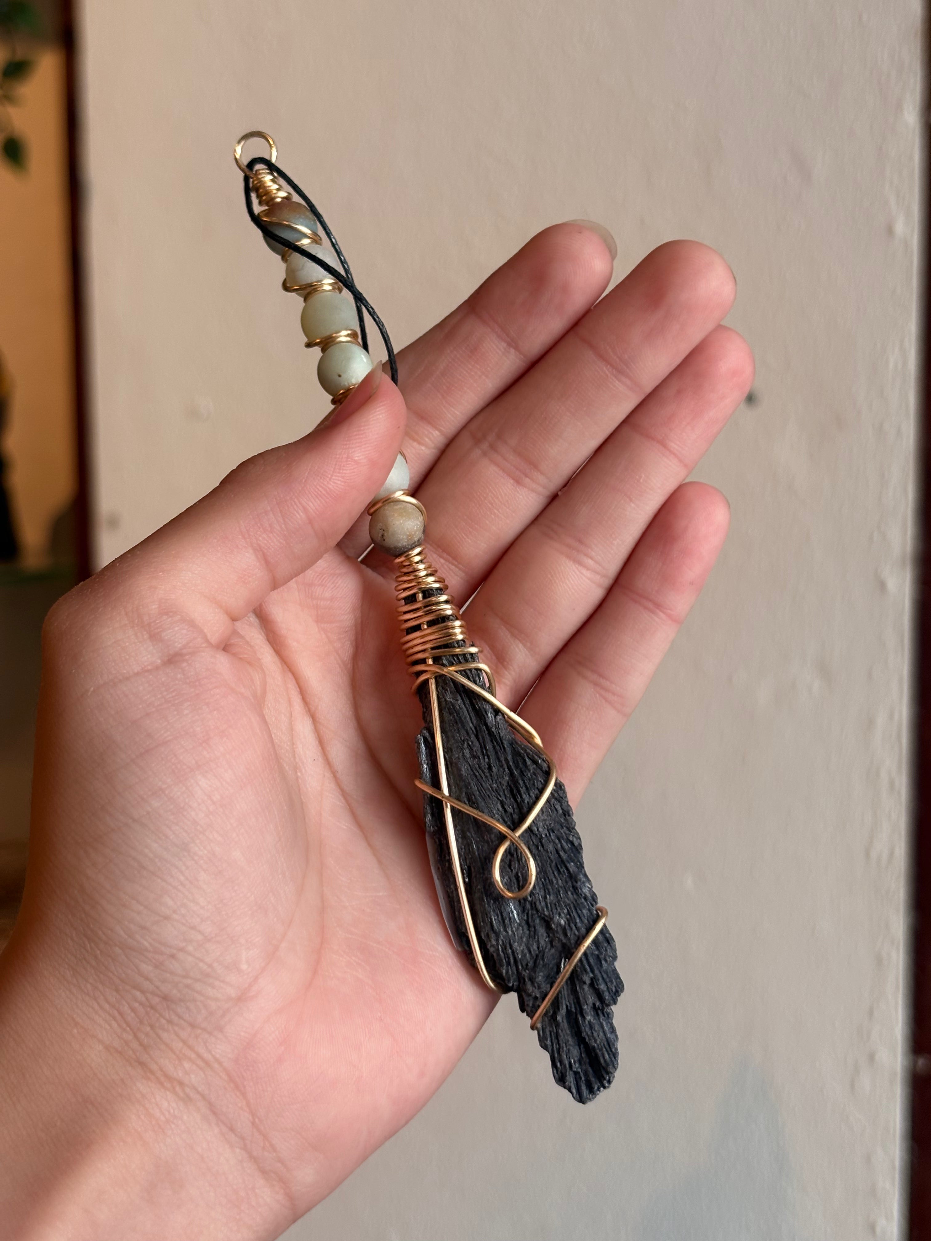 pendant o cortanteEscobita de Bruja de Kianita y Amazonita / Kyanite &  Amazonite Witch Broom