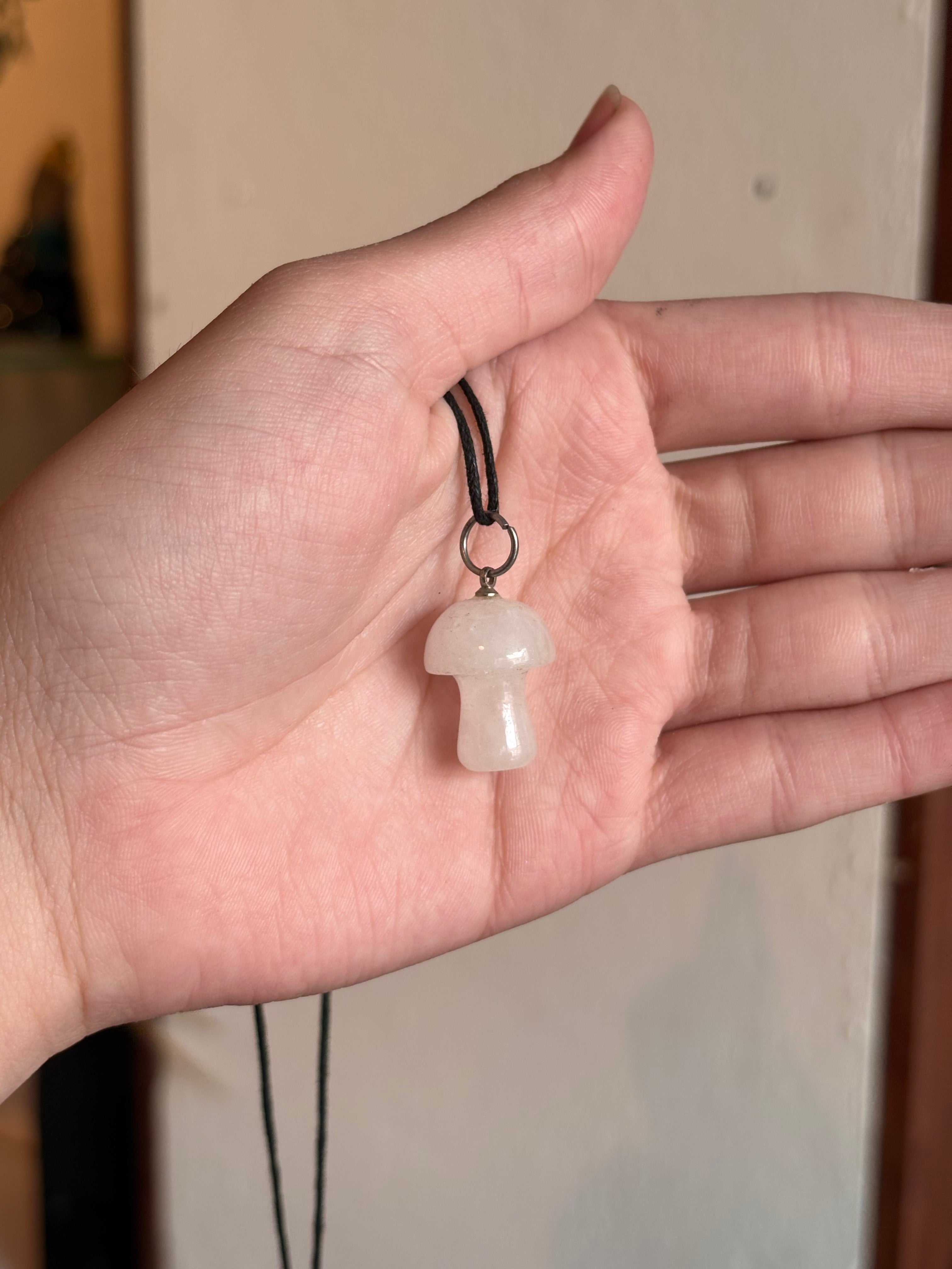 Colgante / Pendiente Hongo de Cuarzo Rosado / Rose Quartz Mushroom Pendant