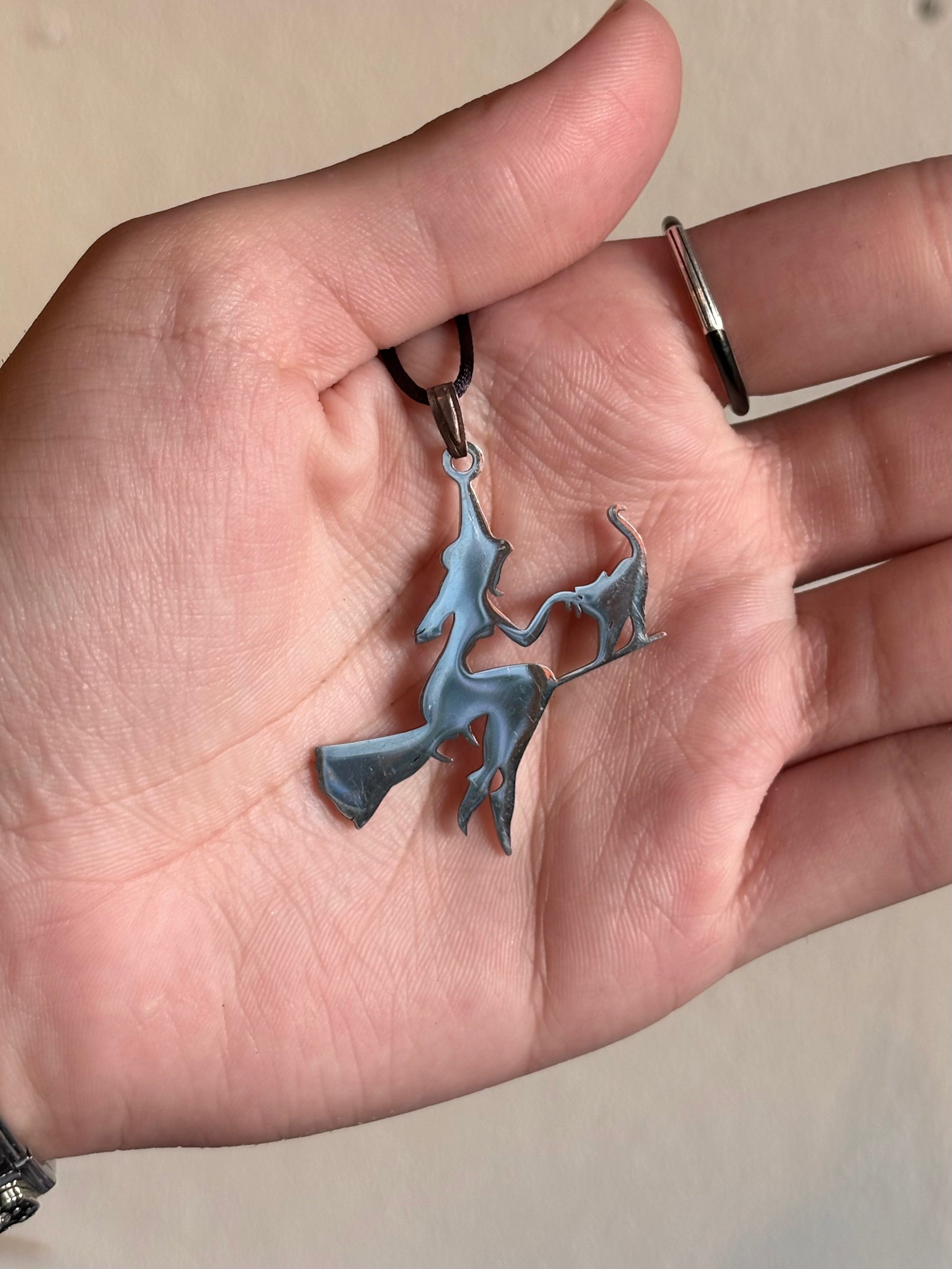 Bruja y Gato / Witch & Cat Stainless Steel Pendant
