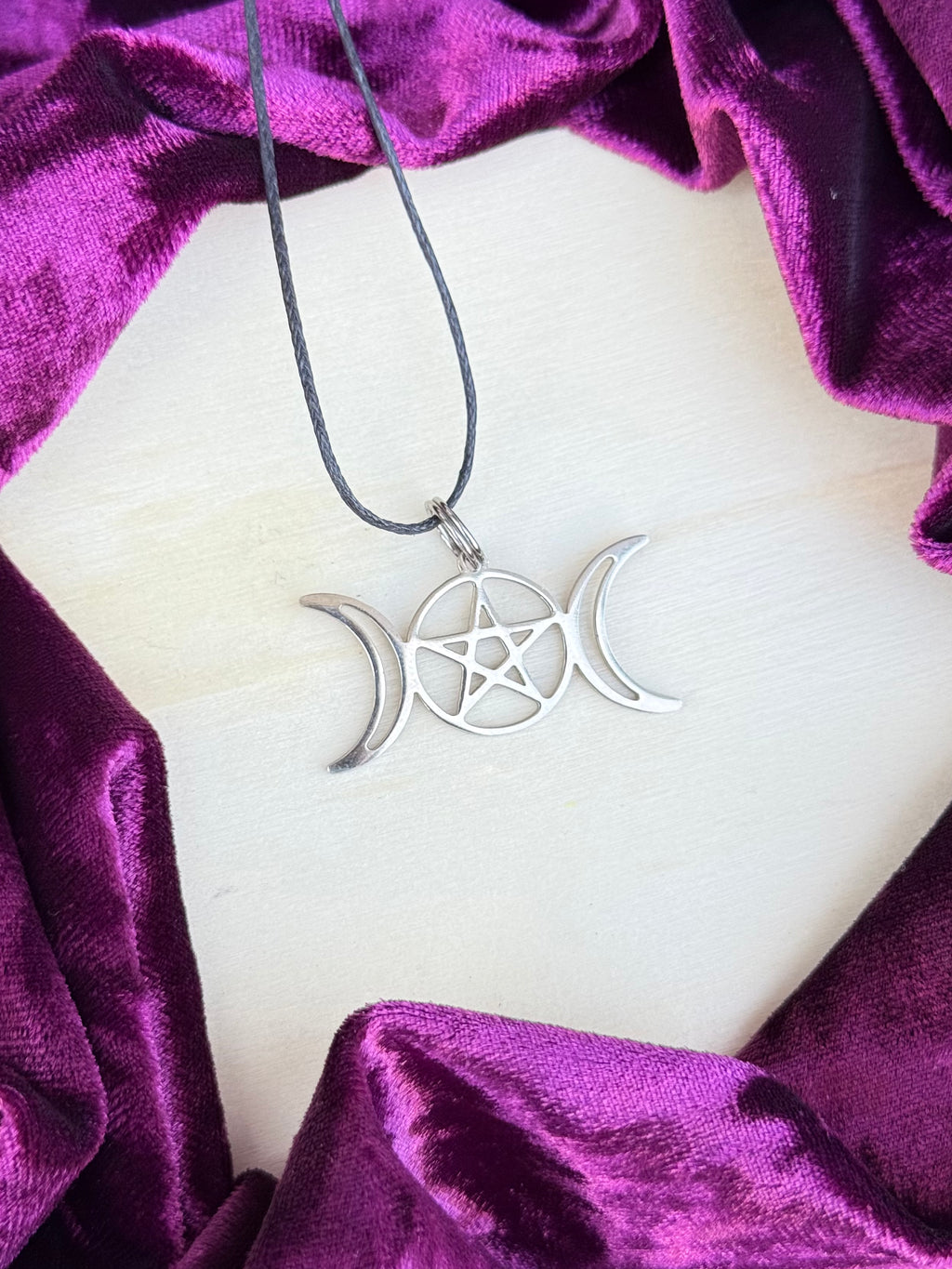 Triple Moon Pendant / Pendant Triple Luna