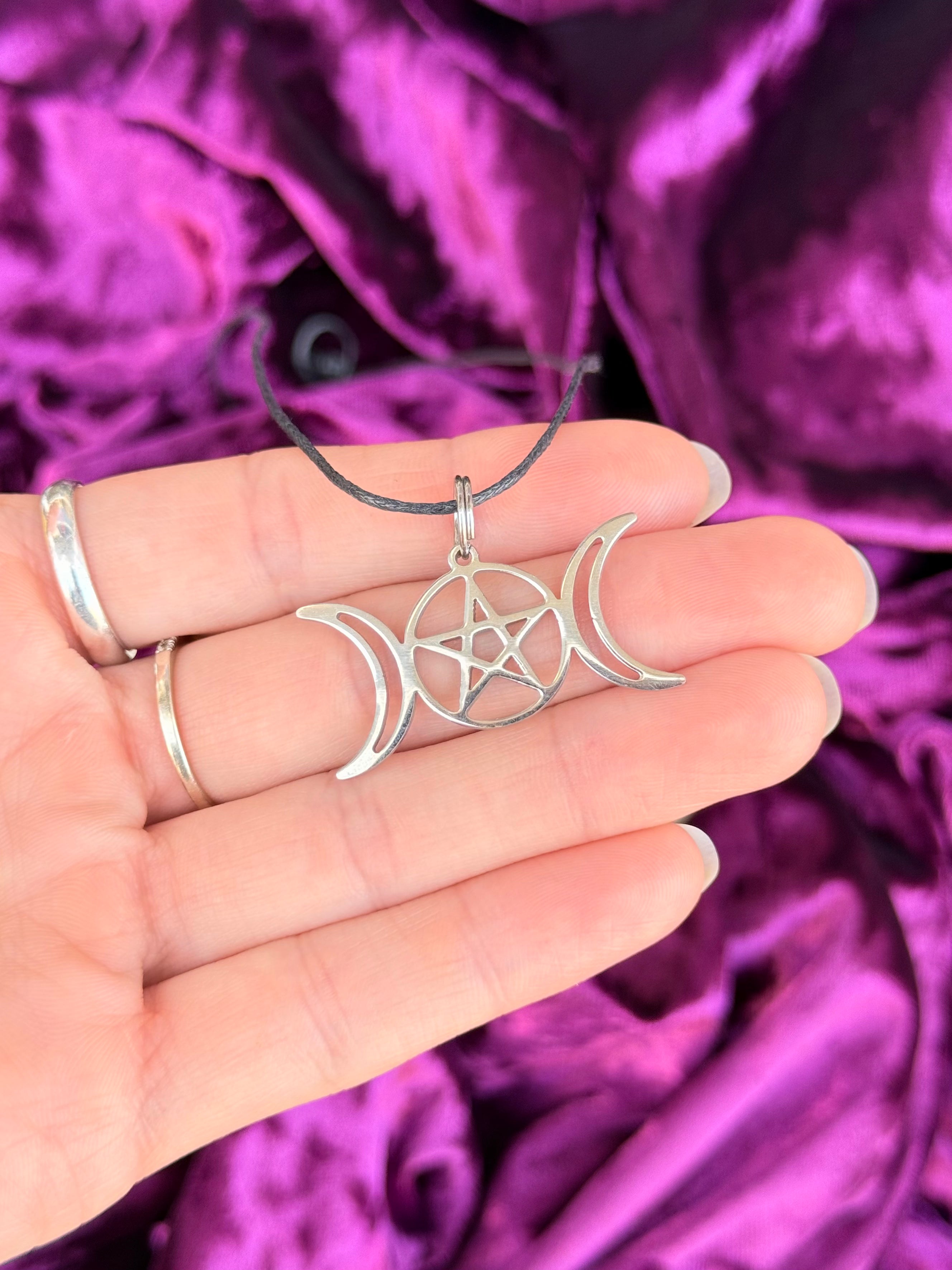 Triple Moon Pendant / Pendant Triple Luna